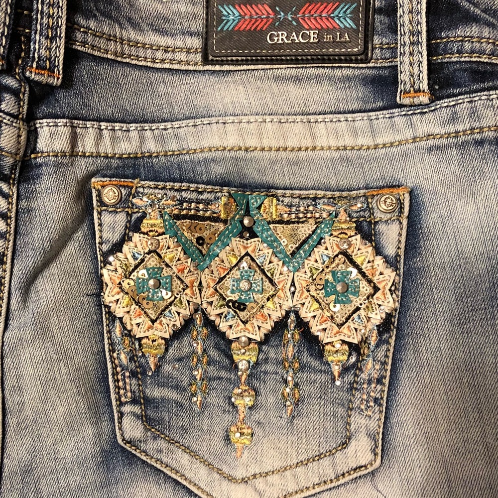 ✨ Grace in L.A. Embellished Shorts ✨